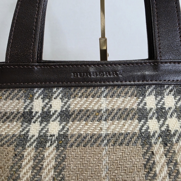 Burberry Nova Wool/leather Vintage Tote Bag - Picture 5 of 15